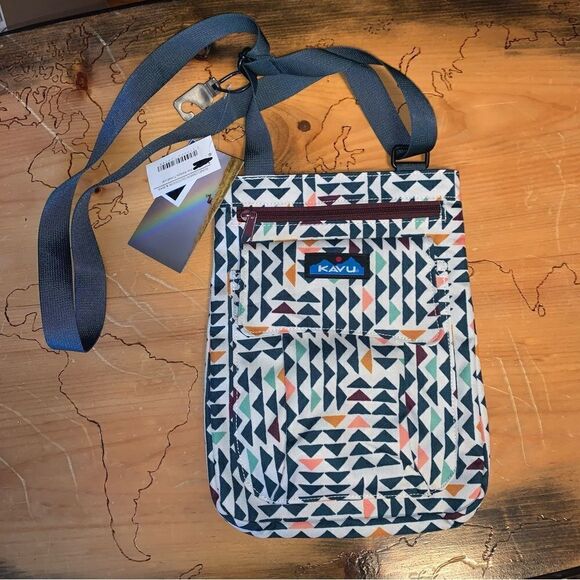 KAVU For Keeps & Renrose Trinatural crossbody bag - Picture 6 of 11